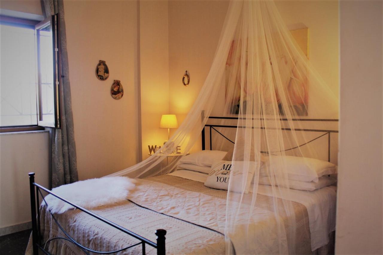 Domus Annae B&B Помпей Екстериор снимка
