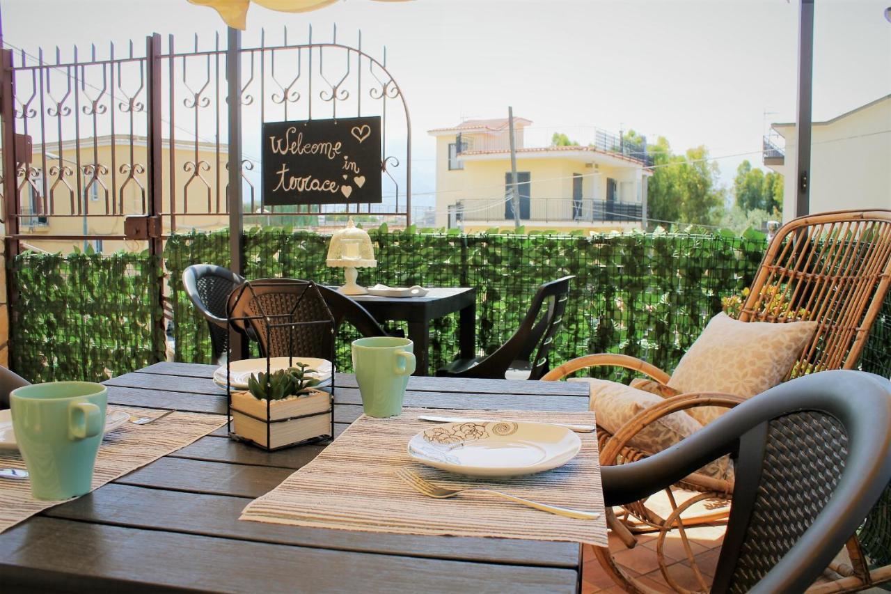 Domus Annae B&B Помпей Екстериор снимка